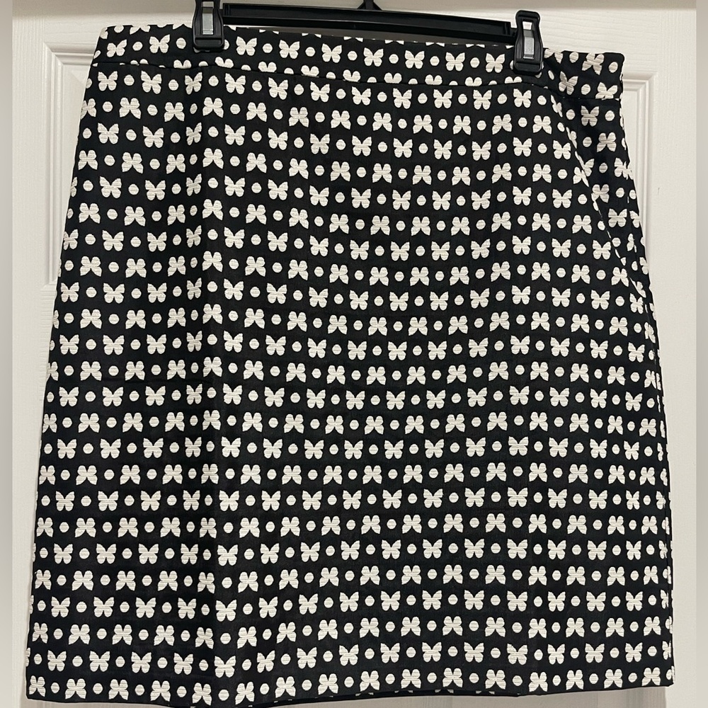 NWT TALBOTS SKIRT - SIZE 12